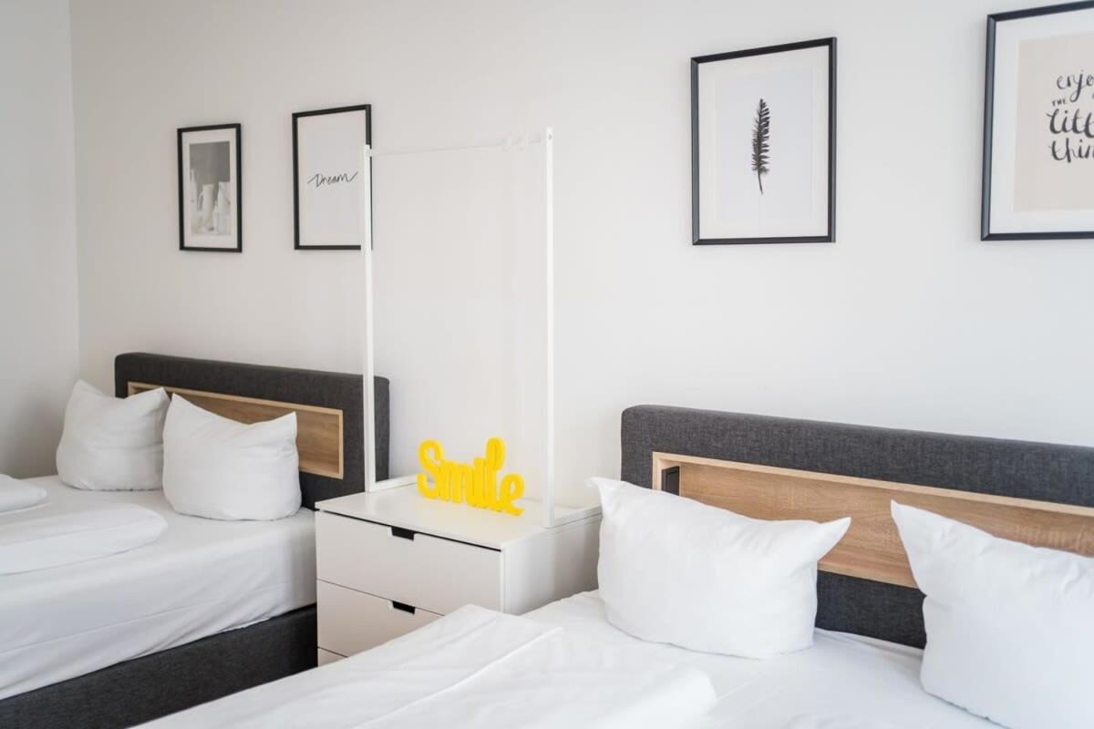 Apartment At Rosenthaler Platz Berlin Exterior foto