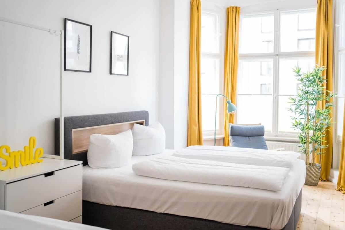 Apartment At Rosenthaler Platz Berlin Exterior foto