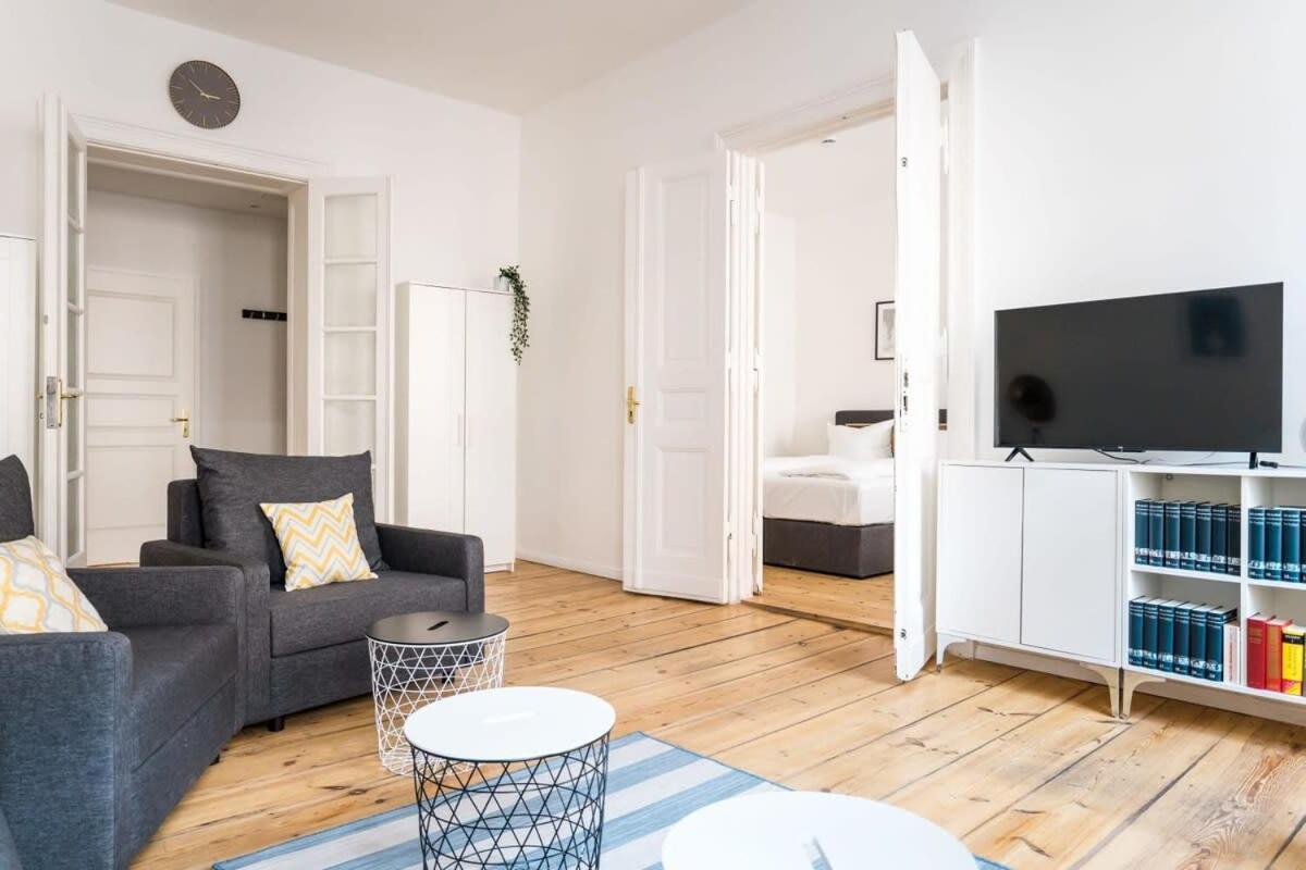 Apartment At Rosenthaler Platz Berlin Exterior foto